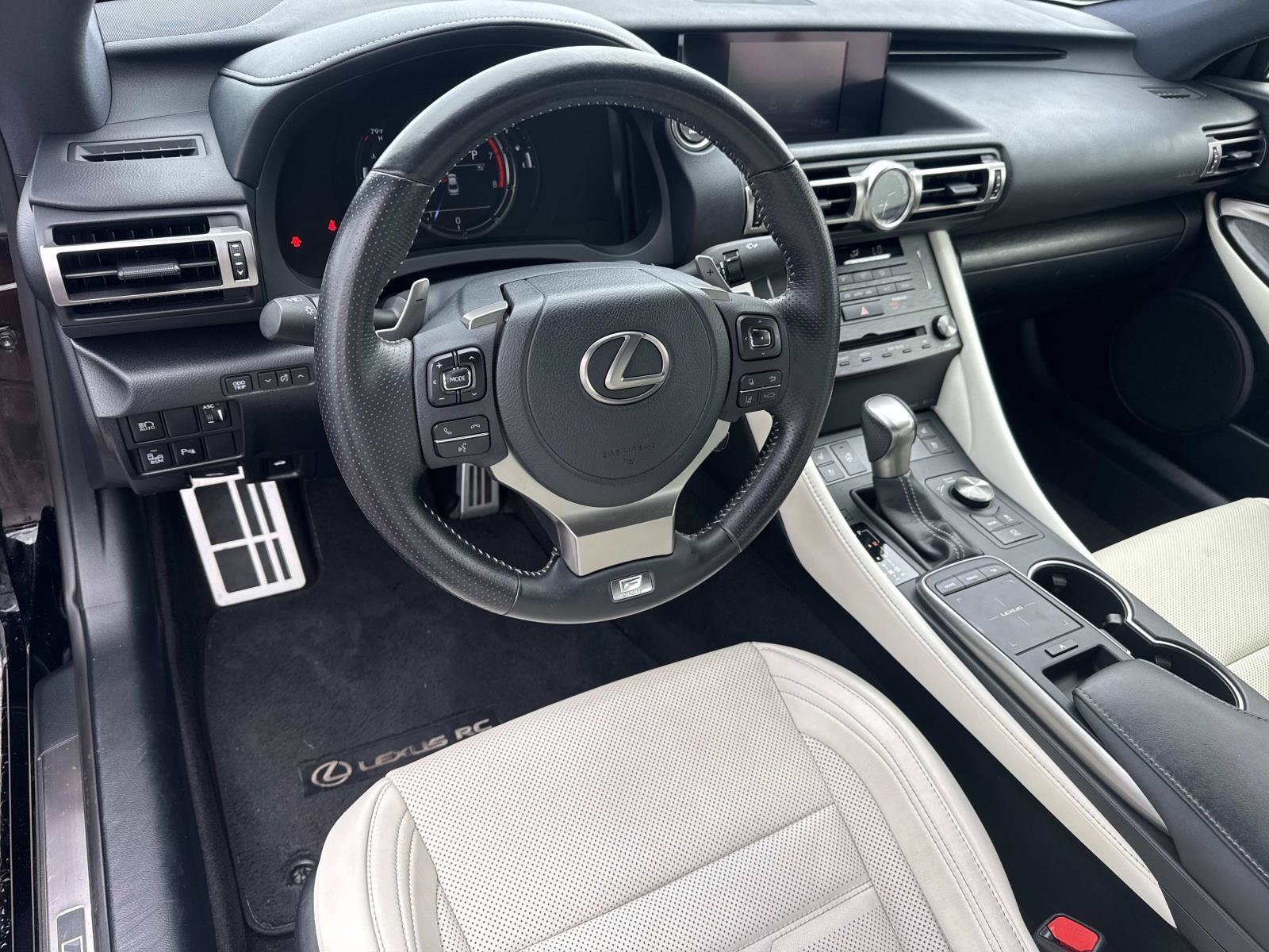Used 2022 Black Lexus 300 image 19