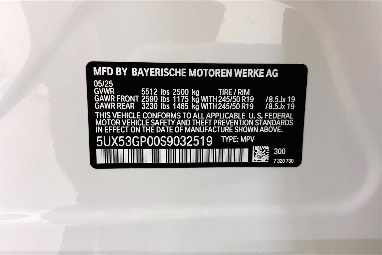 Used 2025 Alpine White BMW 30 xDrive image 21