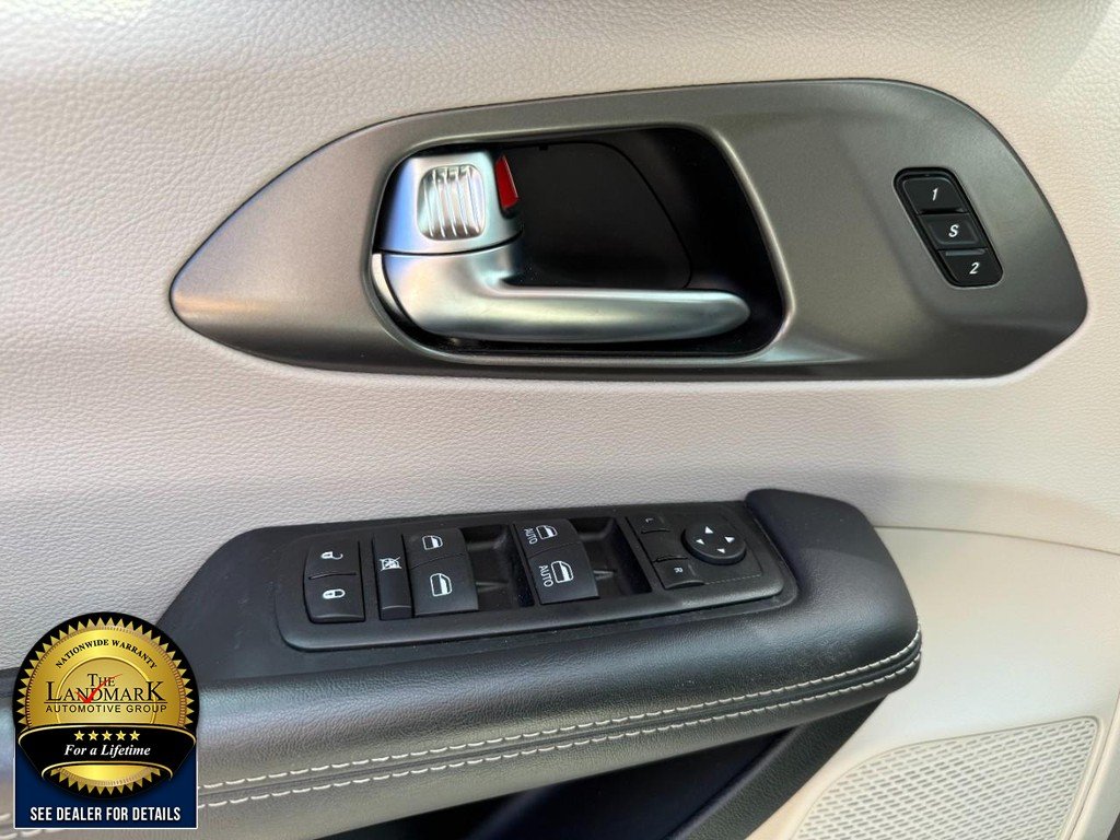 Used 2024 Silver Mist Clearcoat Chrysler Touring L FWD image 8