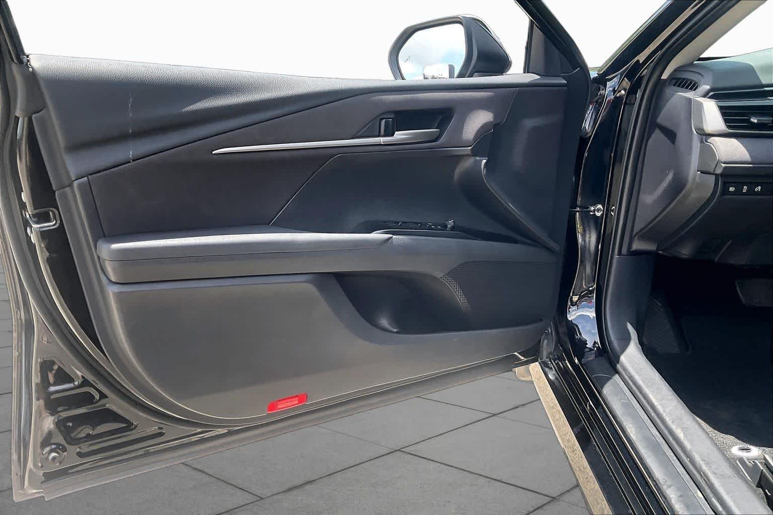 Used 2025 Midnight Black Metallic Toyota LE image 21
