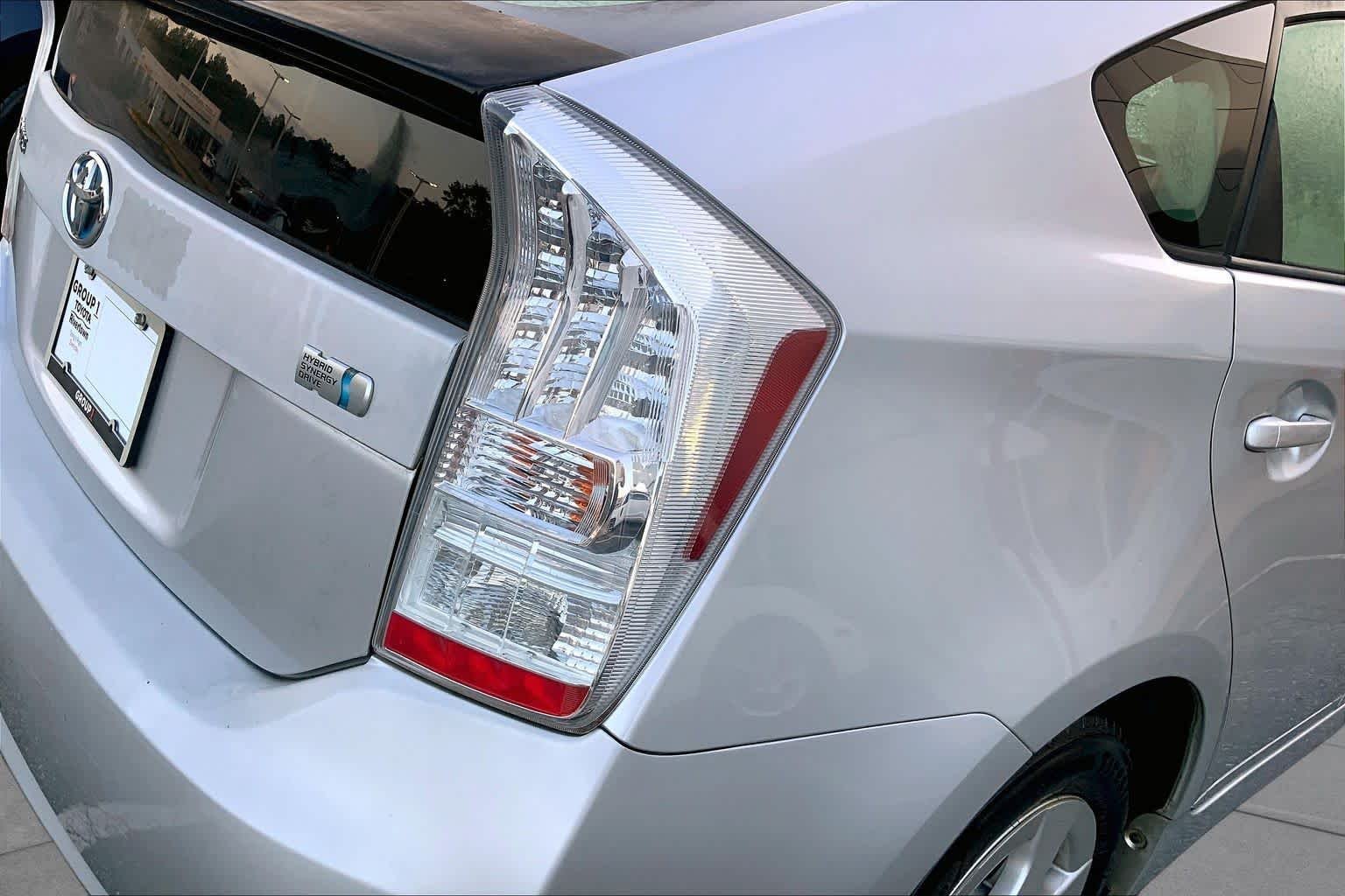 Used 2010 Classic Silver Metallic Toyota III image 24