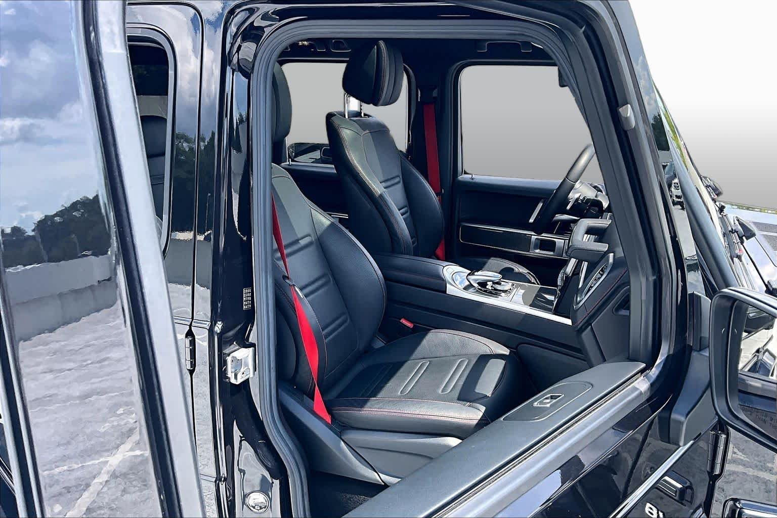 Used 2019 Obsidian Black Metallic Mercedes-Benz G 550 image 9