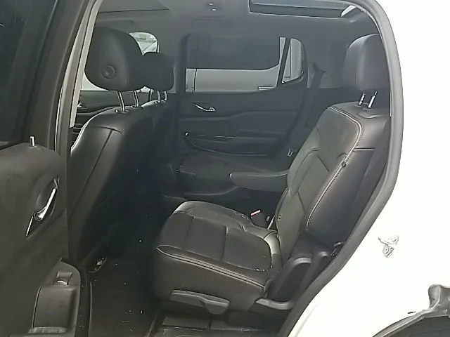 Used 2021 White GMC AT4 image 32