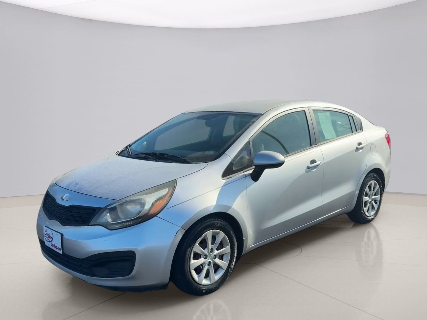 Used 2014 Silver Kia LX image 1