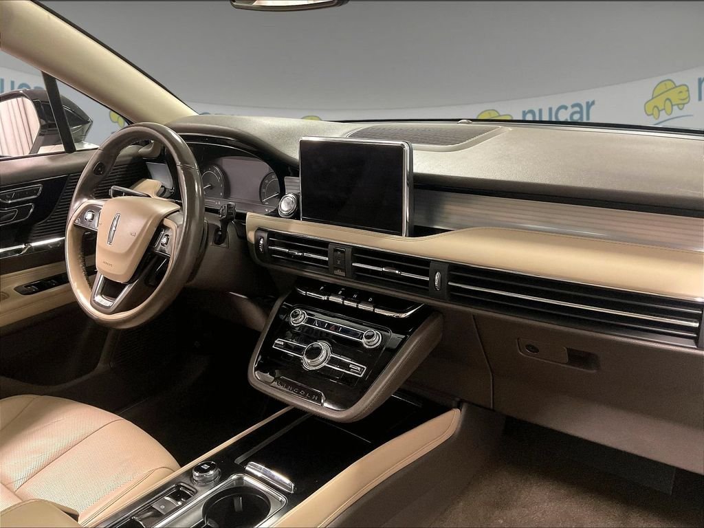 Used 2020 White Lincoln Standard image 14