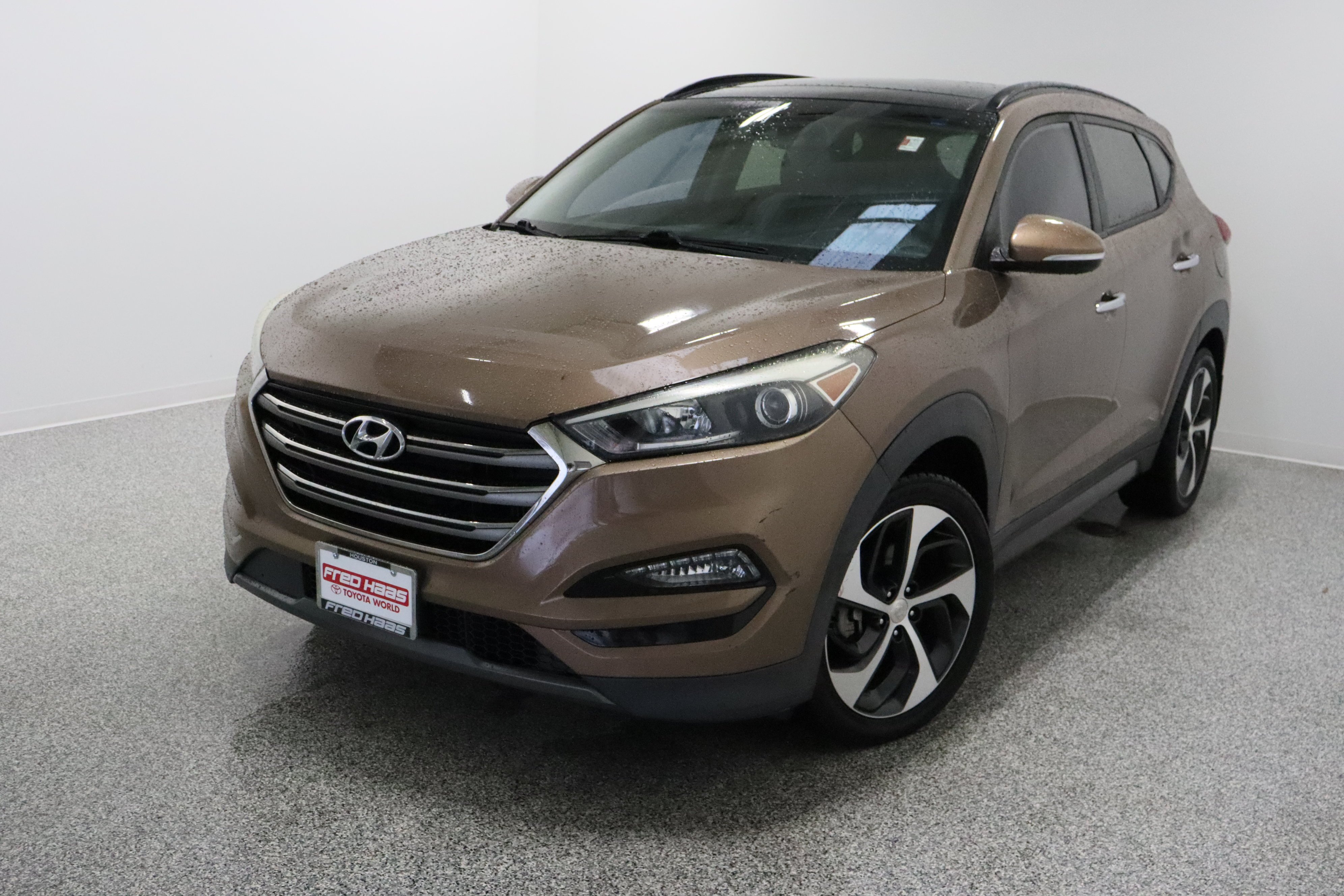 Used 2016 Mojave Sand Hyundai Limited 1.6T image 2