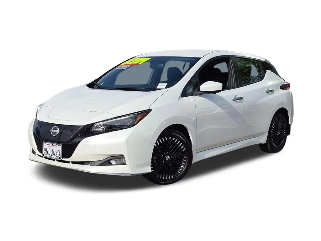 2024 Nissan LEAF