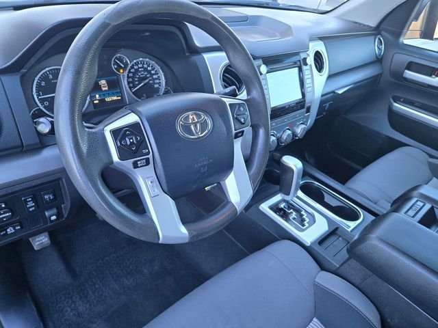 Used 2014 Black Toyota SR5 image 10