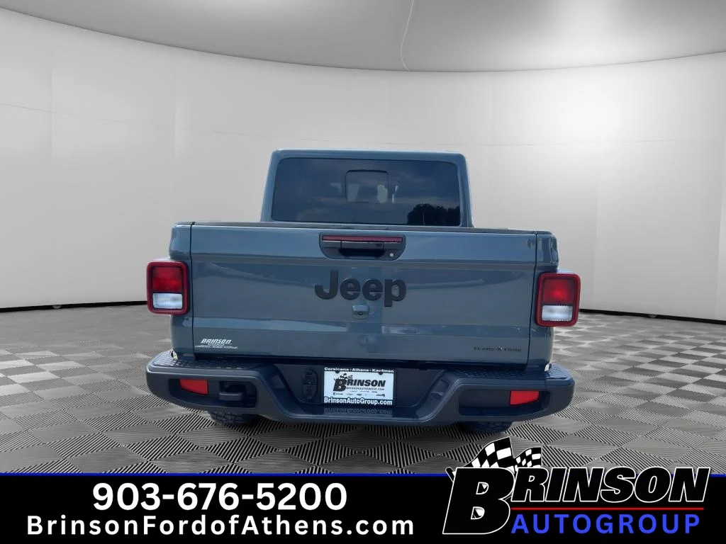 Used 2025 Anvil Clearcoat Jeep Texas Trail image 6