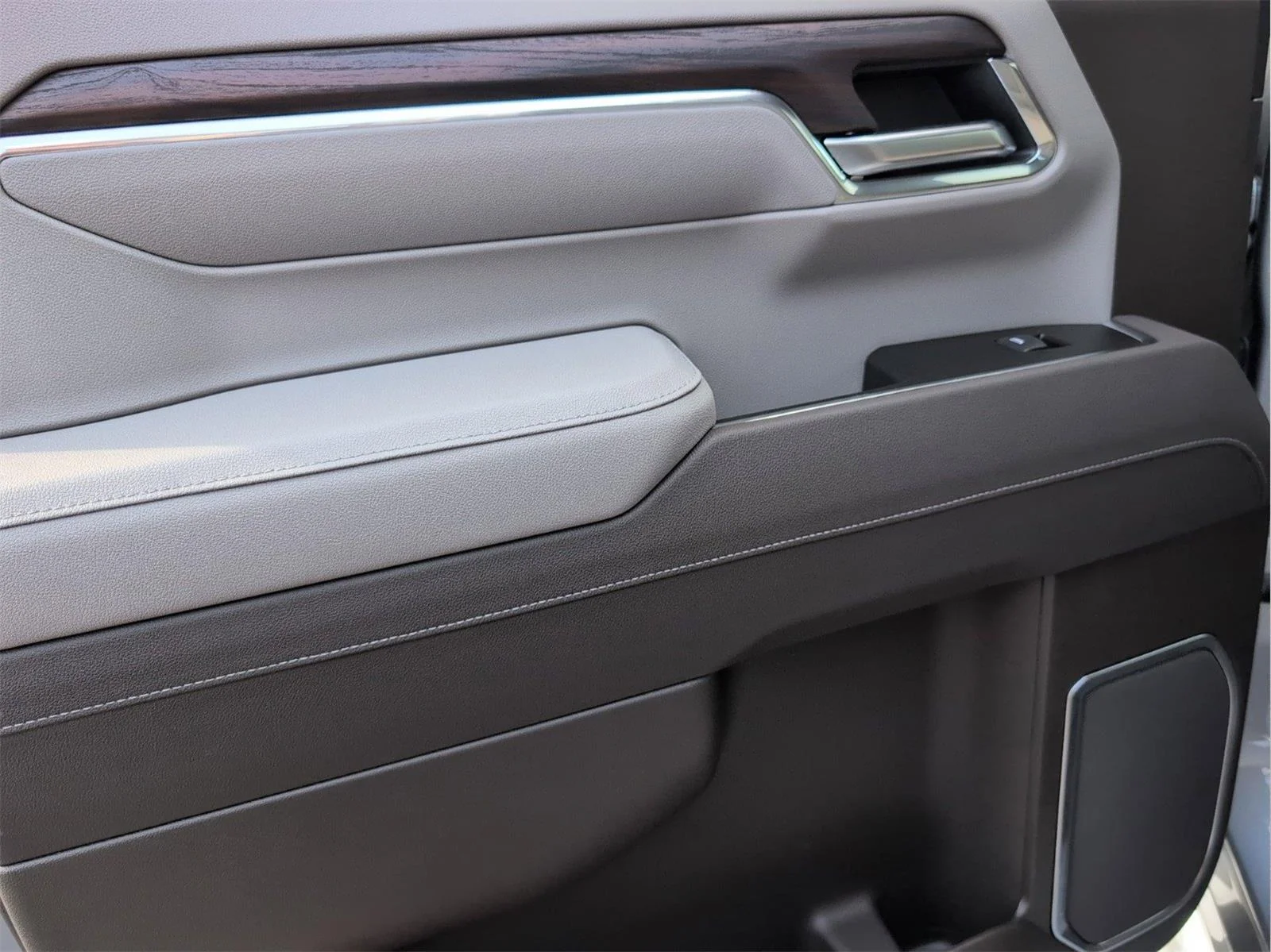New 2026 Sterling Metallic GMC SLT image 15