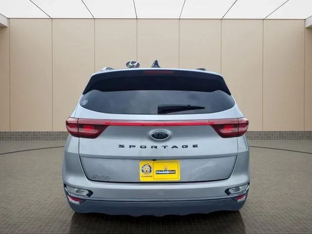 Used 2022 Gray Kia Nightfall image 10