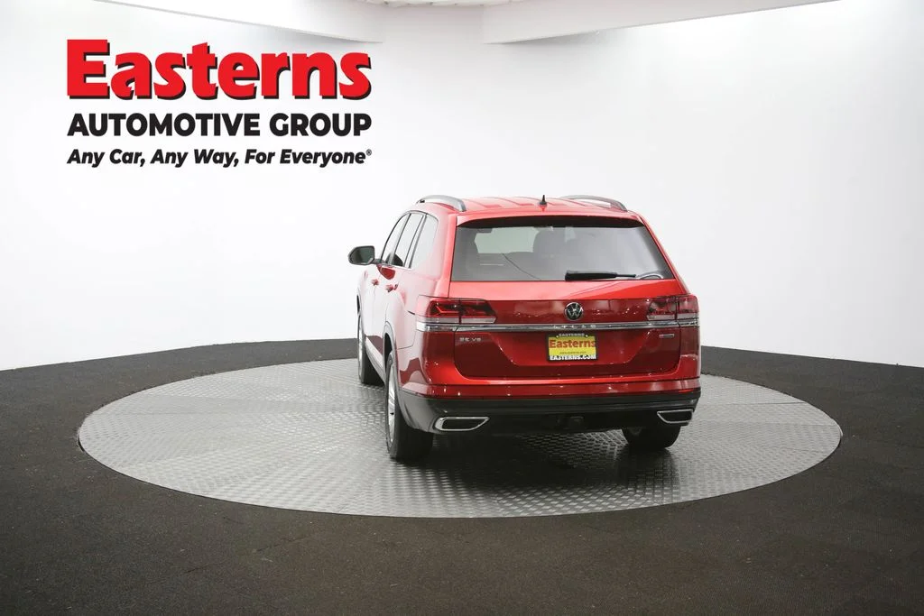 Used 2022 Red Volkswagen 3.6L V6 SE w/Technology image 62