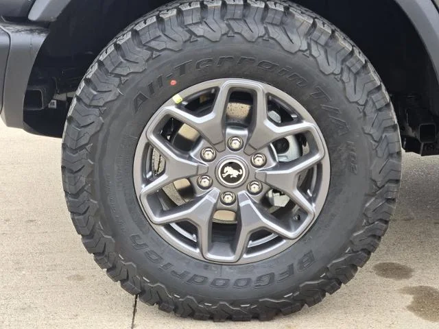 New 2025 Carbonized Gray Metallic Ford Badlands® image 27
