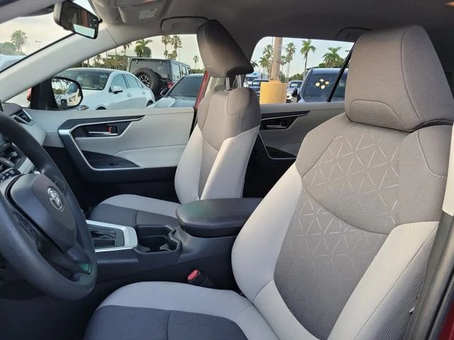 Used 2020 Red Toyota XLE image 22