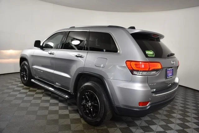 Used 2016 Silver Jeep Limited image 6