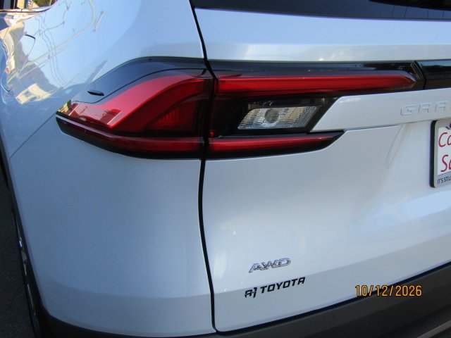 Certified Used 2024 Pearl Toyota Platinum image 7