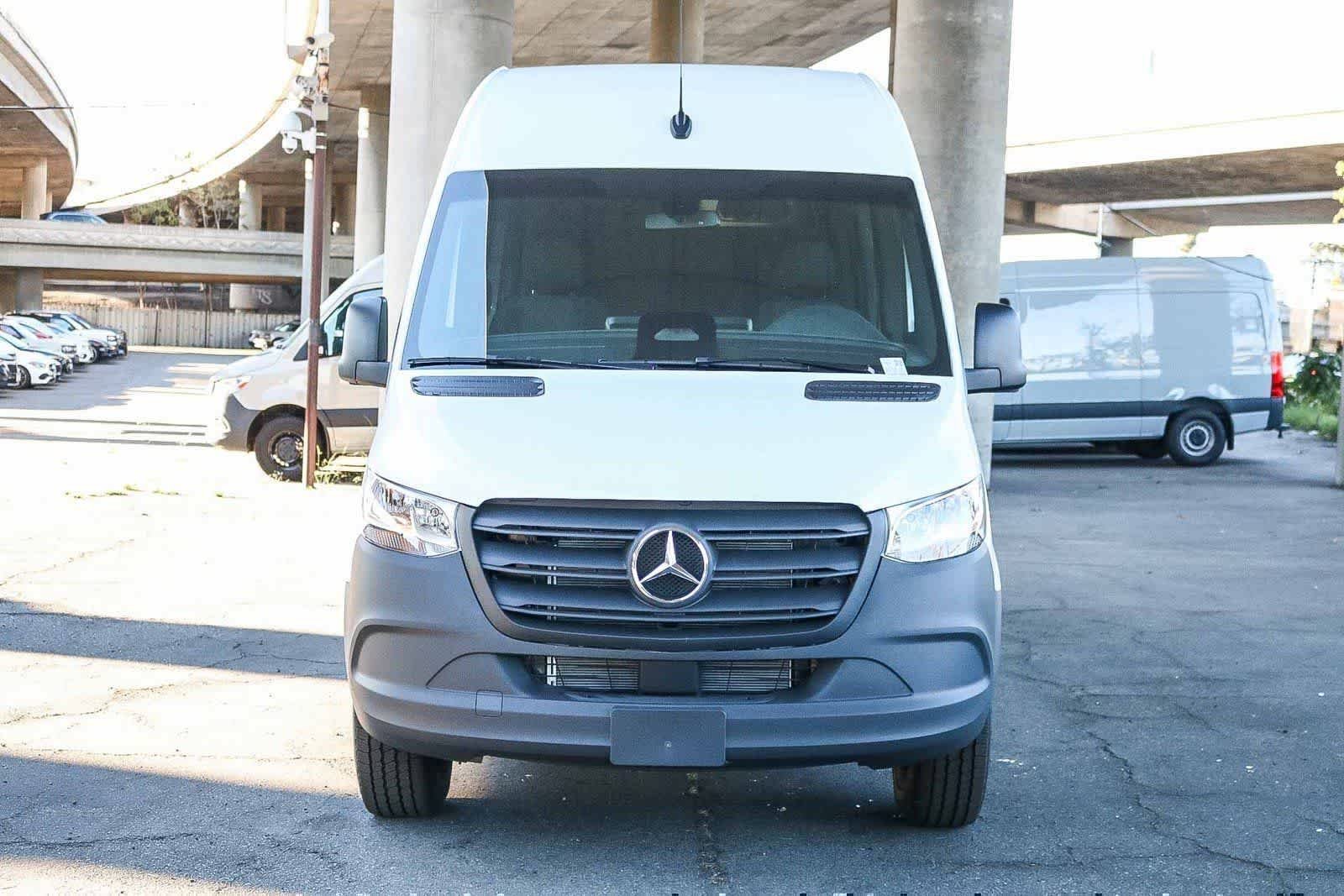 New 2026 Arctic White Mercedes-Benz Cargo 170WB High Roof RWD 2.0L I4 Diesel Turbo SO image 2