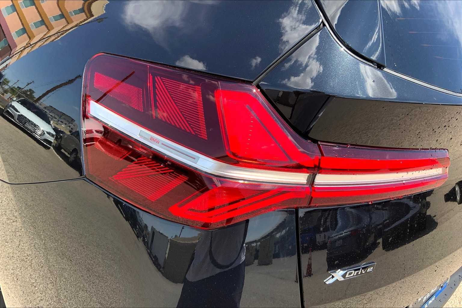 New 2025 Black Sapphire Metallic BMW 30 xDrive image 14