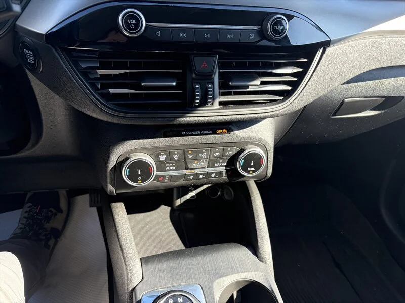 Used 2024 White Ford Active image 9