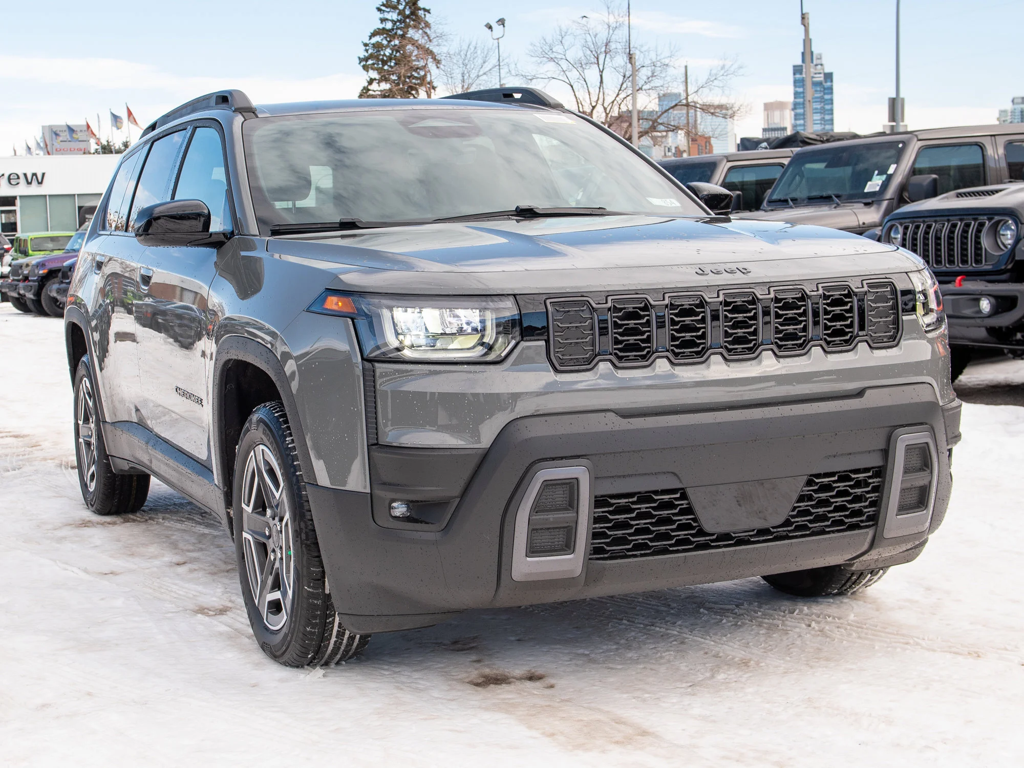 Used 2026 Grey Jeep Laredo* 4x4, Hybrid, Heated Seats, Remote Start, Blind-Spot and Cross-Path image 6