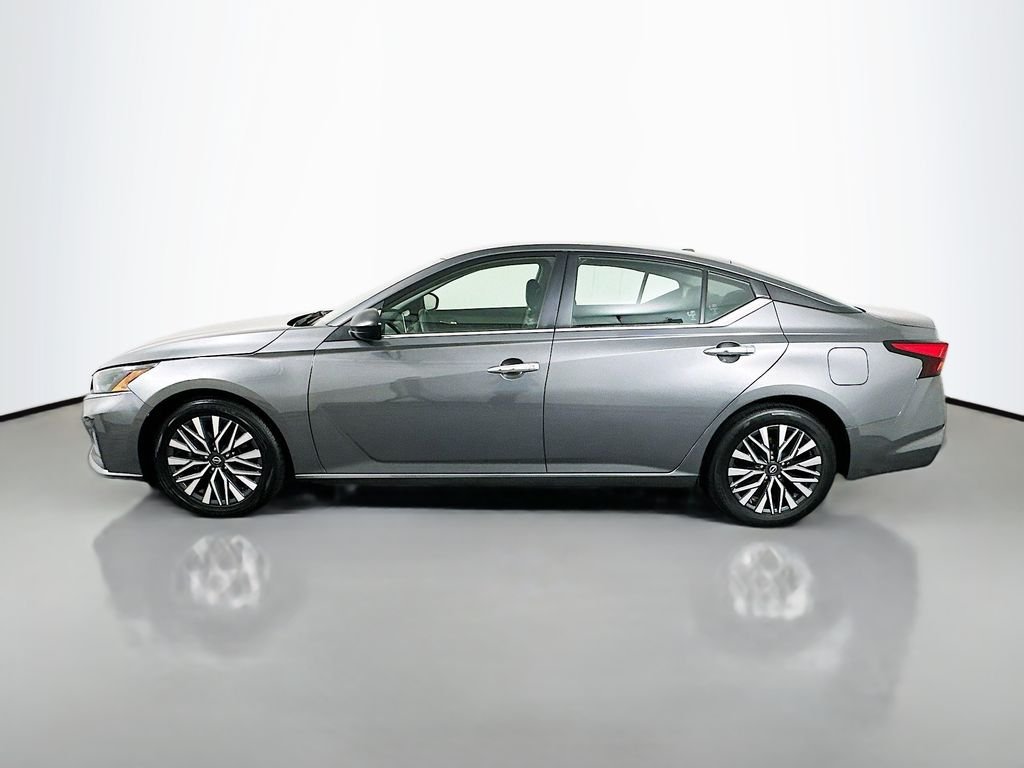 Used 2024 Gun Metallic Nissan 2.5 SV image 8