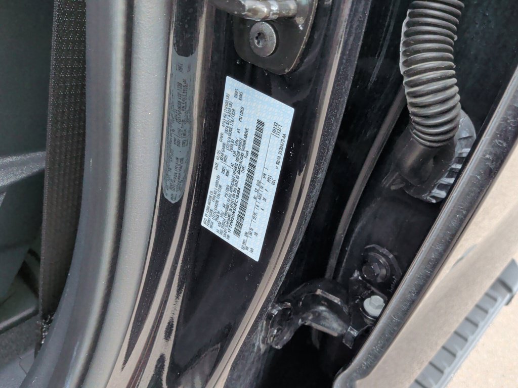 Used 2025 Agate Black Metallic Ford Lariat image 50