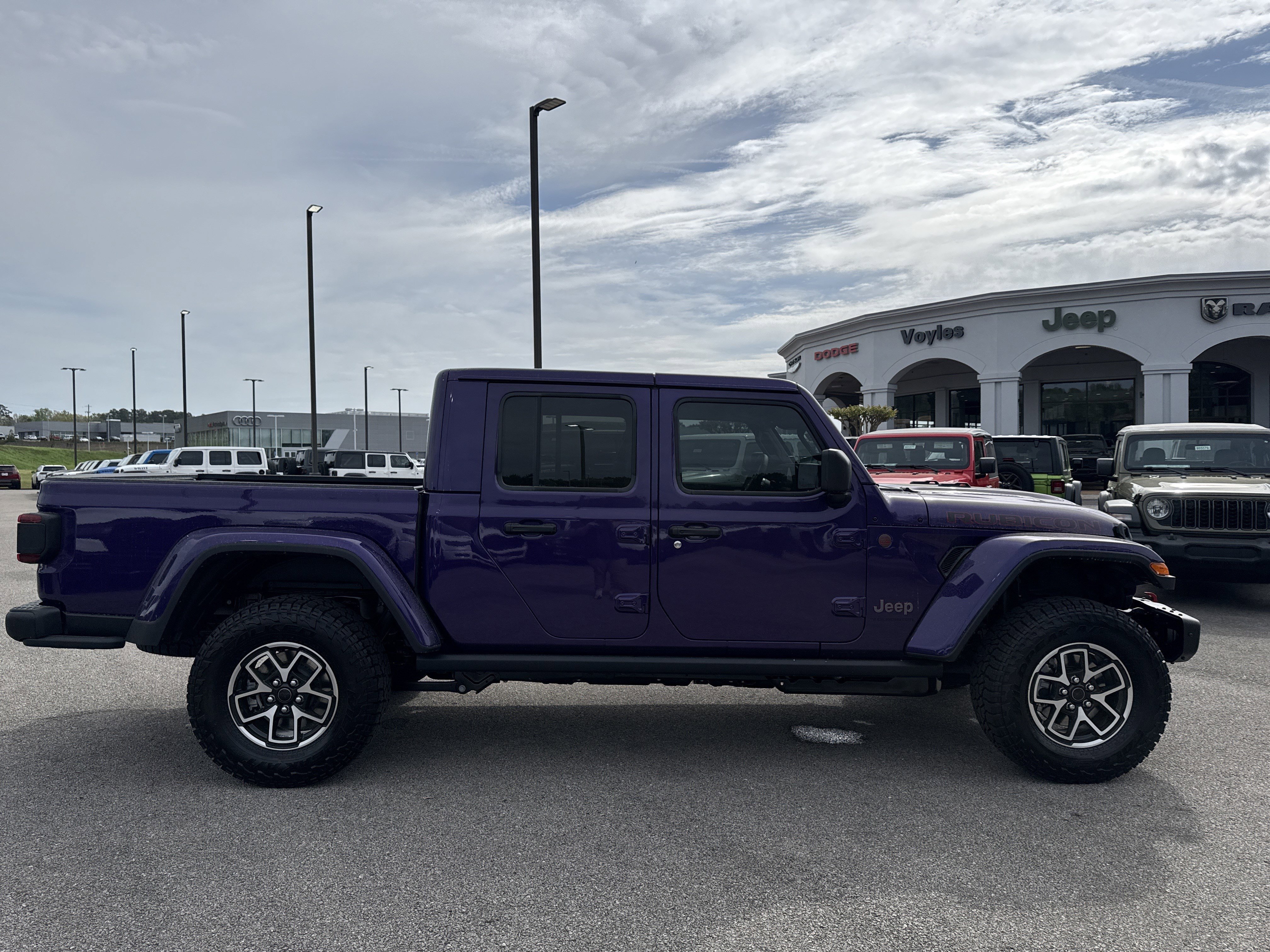 New 2026 Reign Exterior Paint Jeep Rubicon X image 8