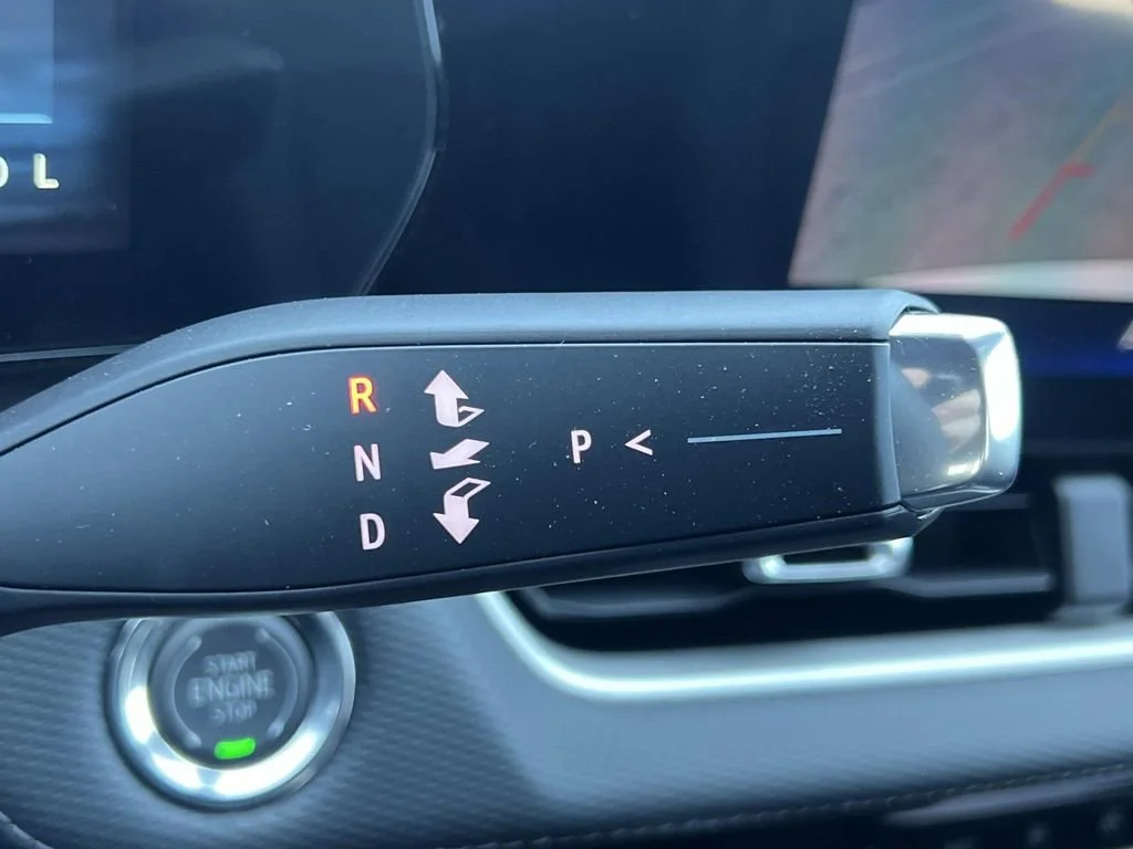 New 2026 Summit White Chevrolet LT image 21