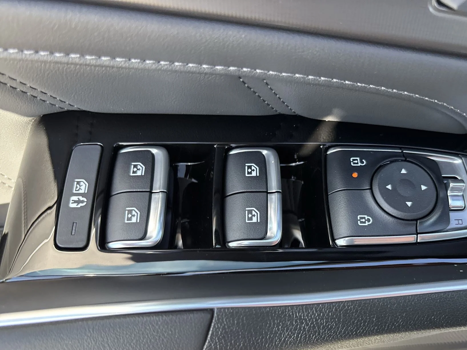 New 2026 Volcanic Sand Kia X-Line SX Prestige AWD image 17