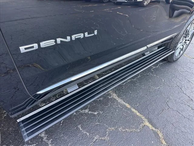 Used 2024 Black GMC Denali Ultimate image 14