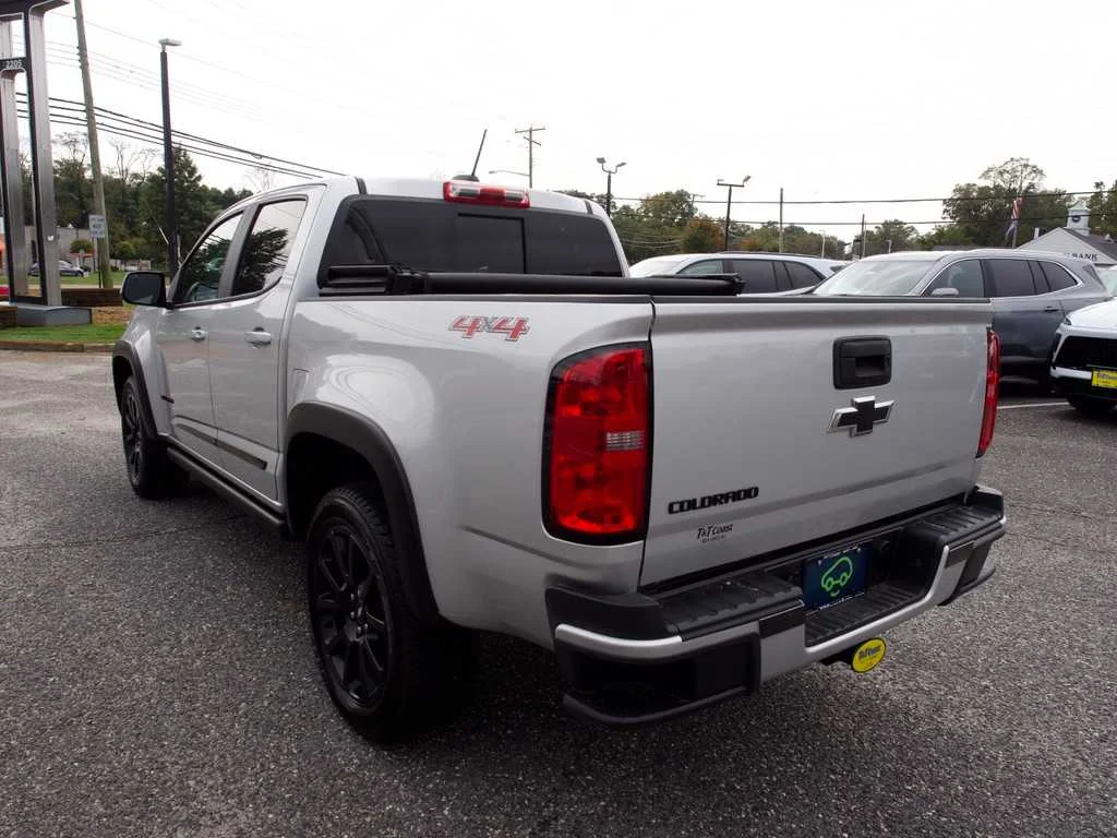 Certified Used 2020 SILVER ICE METALLIC Chevrolet 4WD LT image 8