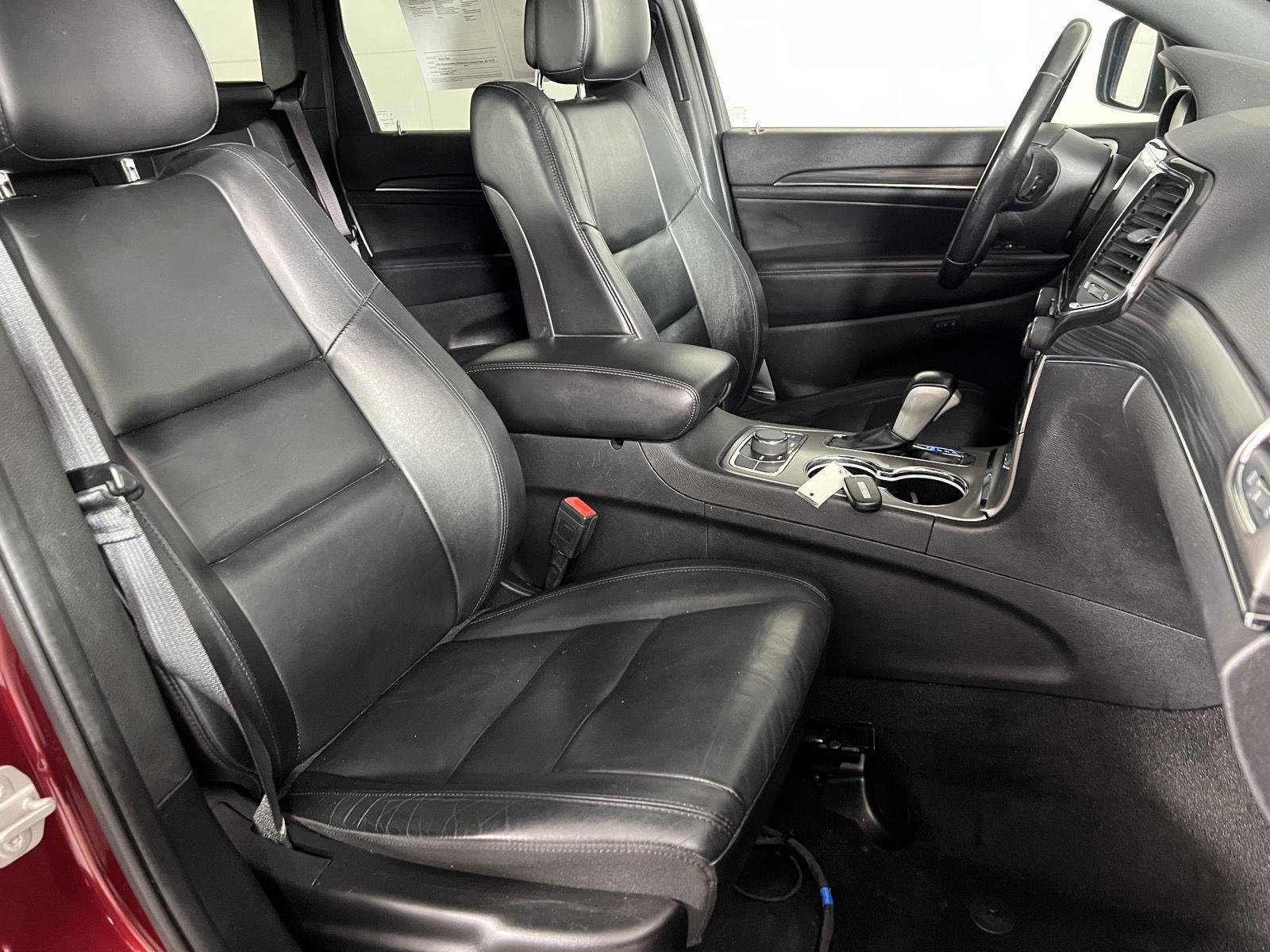 Used 2022 Velvet Red Pearlcoat Jeep Limited image 15