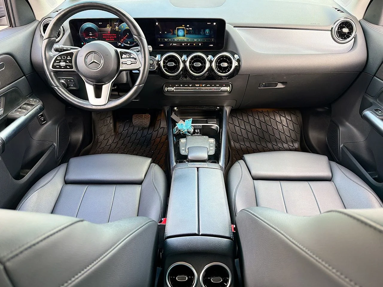 Used 2023  Mercedes-Benz GLA 250 image 34