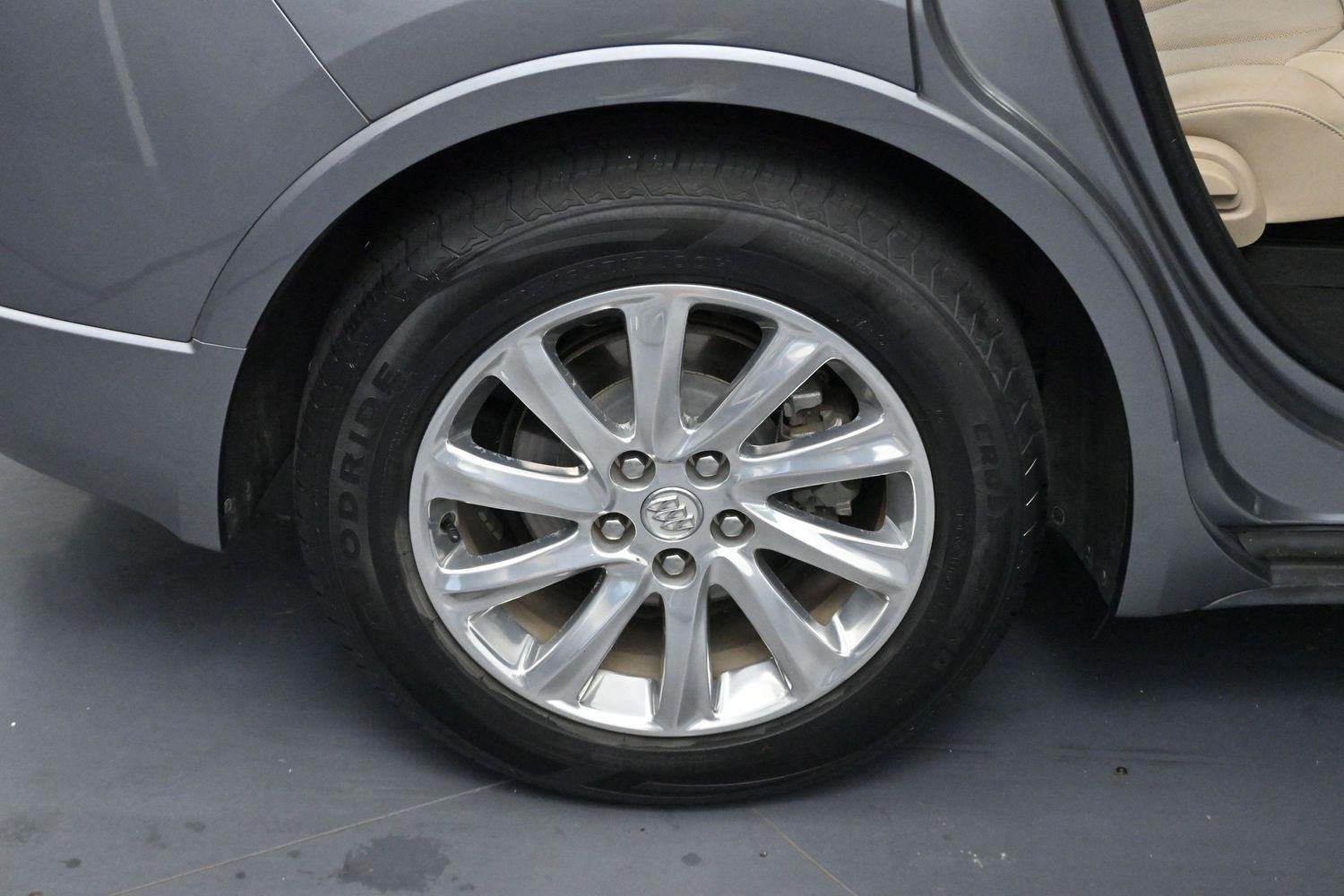 Used 2019 Satin Steel Metallic Buick Essence image 31