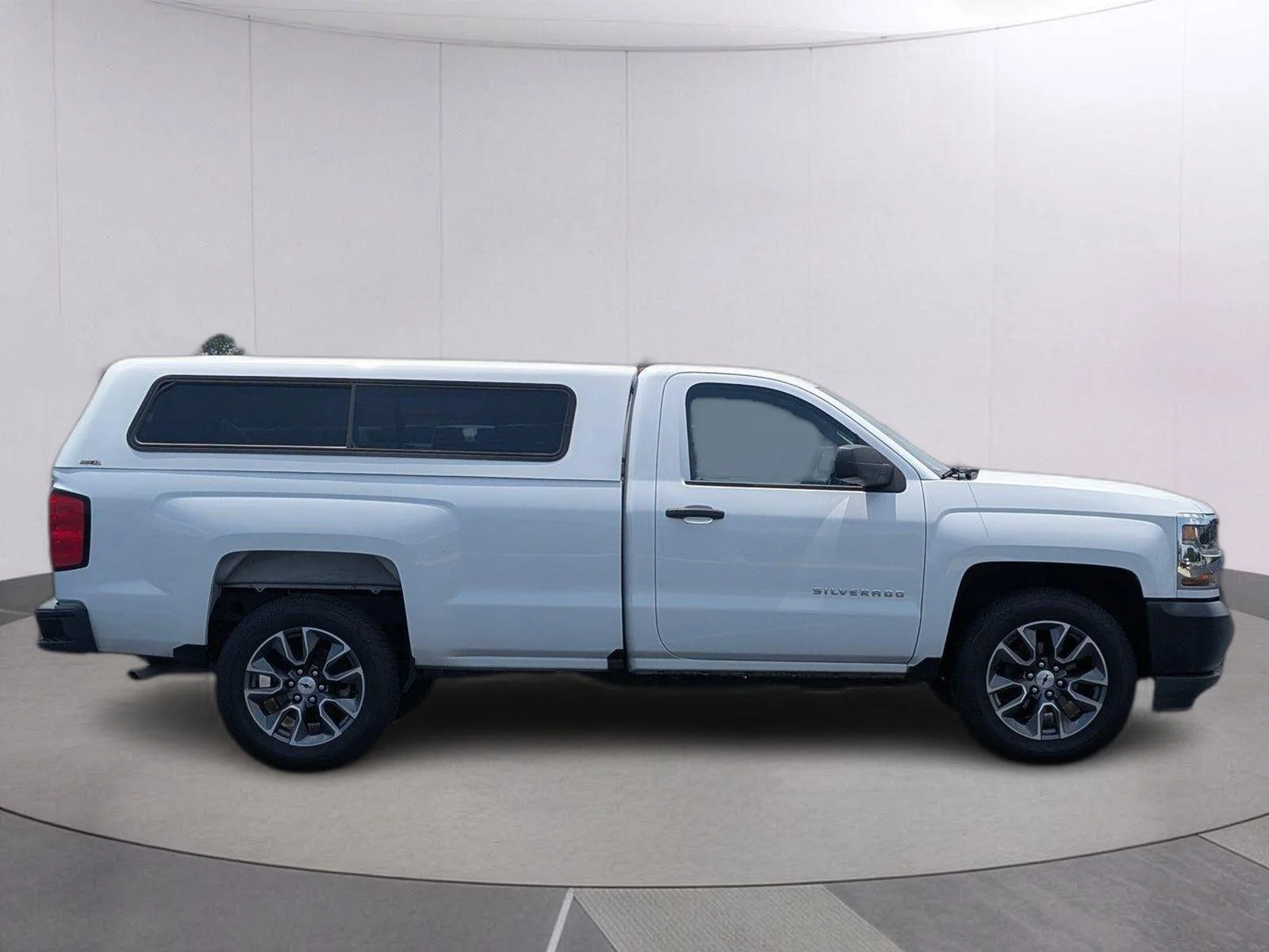 Used 2018 SUMMIT WHITE Chevrolet Work Truck image 8