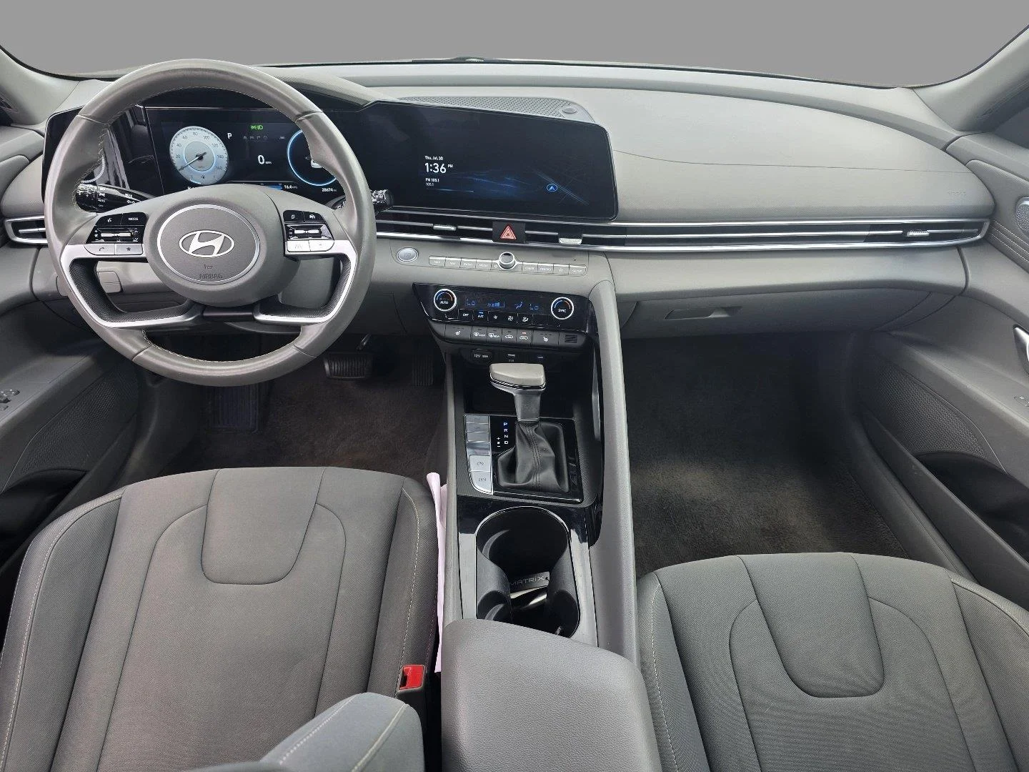 Used 2025 Serenity White Hyundai SEL Convenience image 9