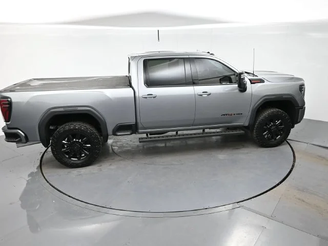 Used 2025 Sterling Metallic GMC AT4 image 38