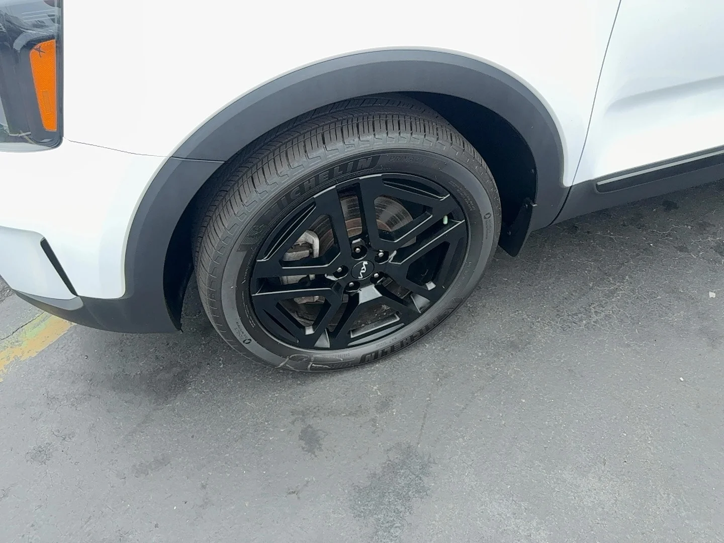 Used 2024 White Kia SX X-LINE image 9