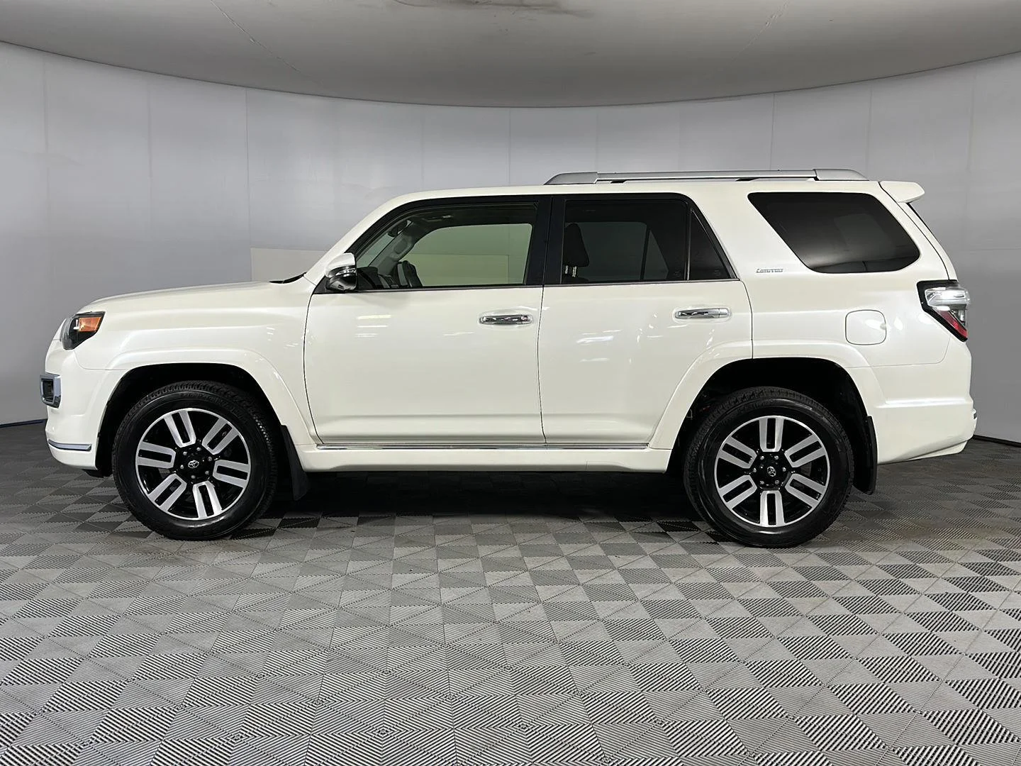 Used 2023 Blizzard Pearl Toyota Limited image 10
