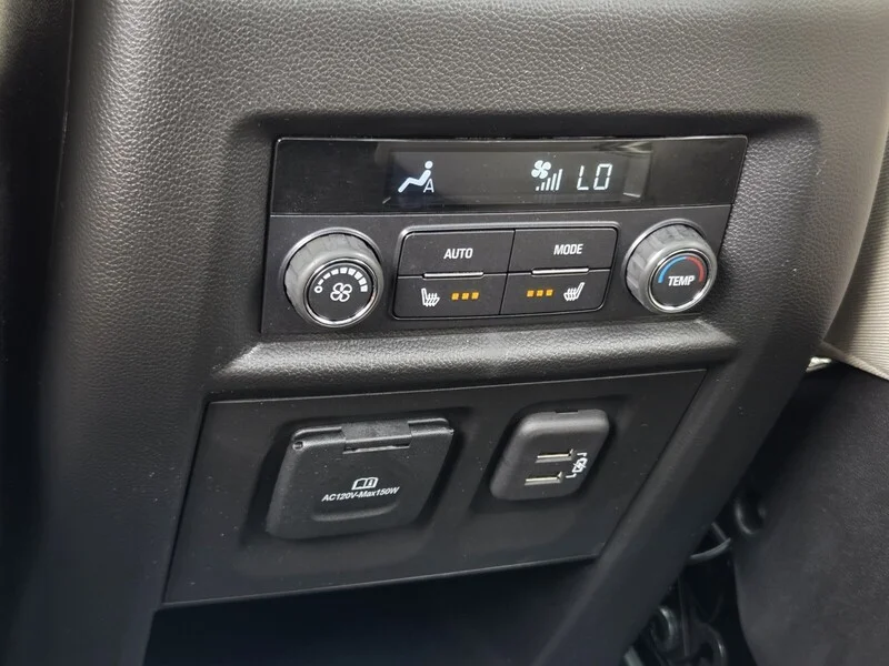 Used 2023 Iridescent Pearl Tricoat CHEVROLET AWD 4DR PREMIER image 15