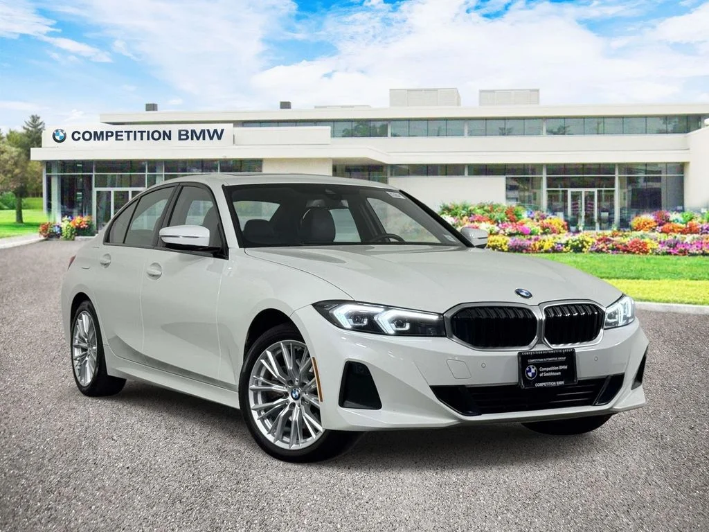 2023 BMW 3 Series 330i xDrive Sedan's photo