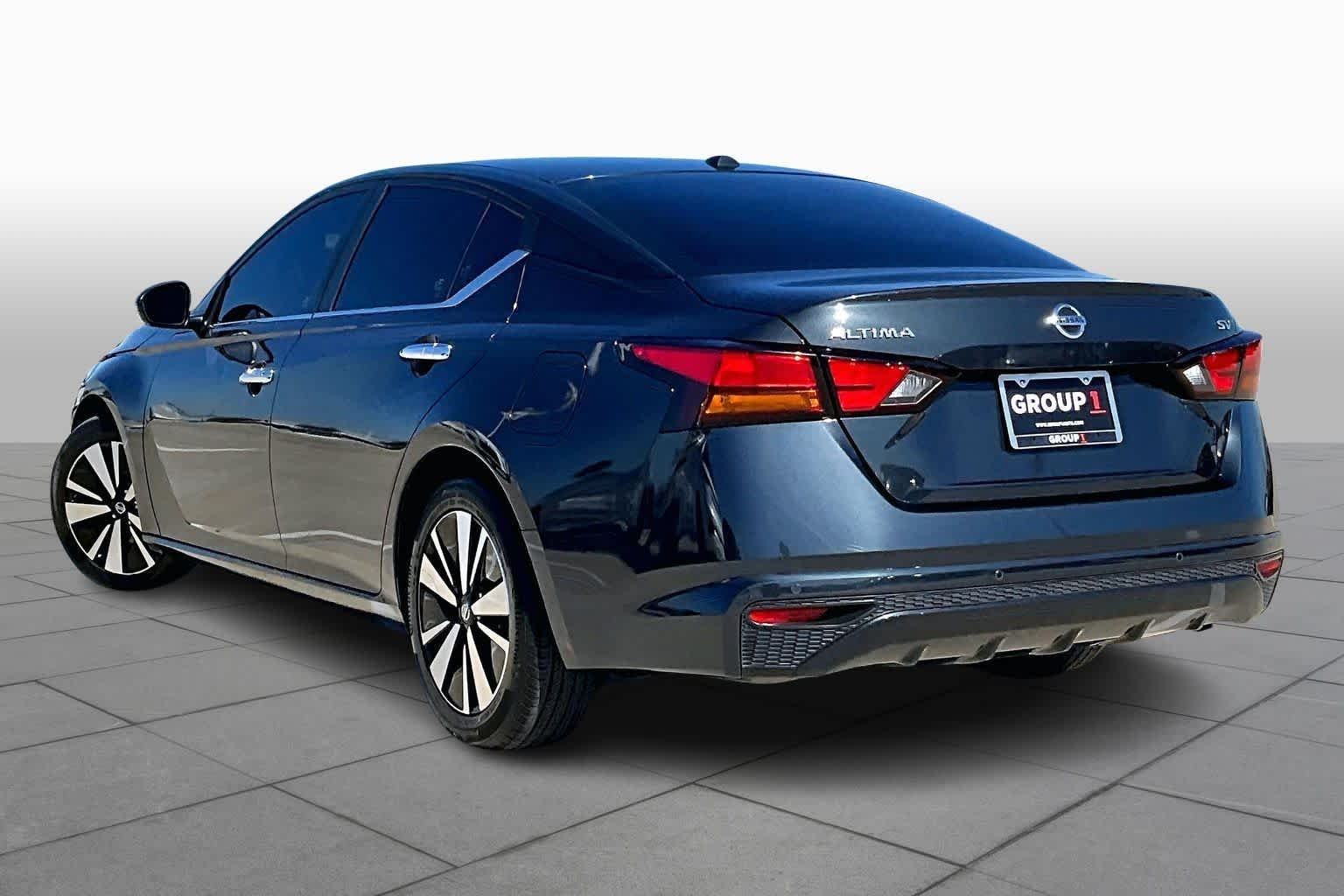 Certified Used 2022 Storm Blue Metallic Nissan 2.5 SV image 11
