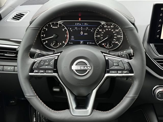 2025 Nissan Altima SR - Photo 18