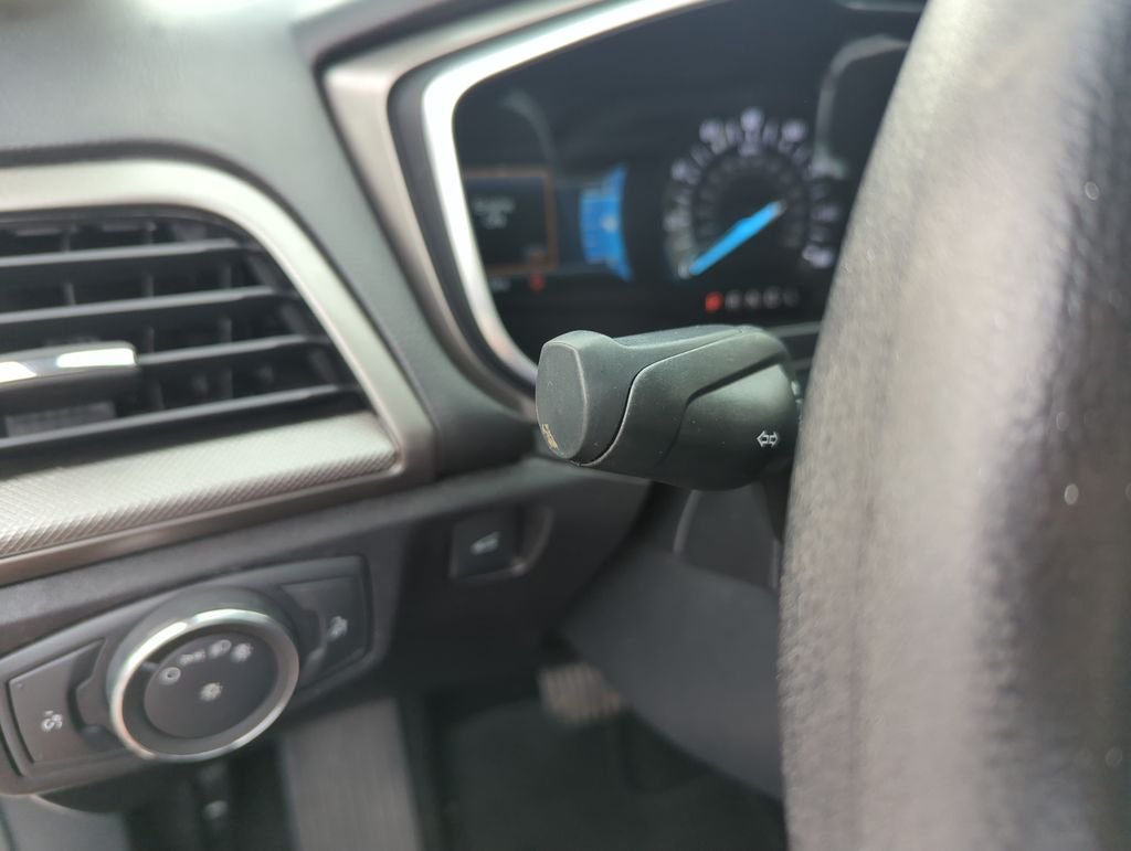 Used 2017 Gold Ford SE image 20