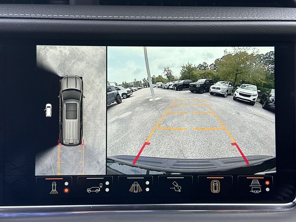 2024 GMC Yukon Denali Ultimate - Photo 15