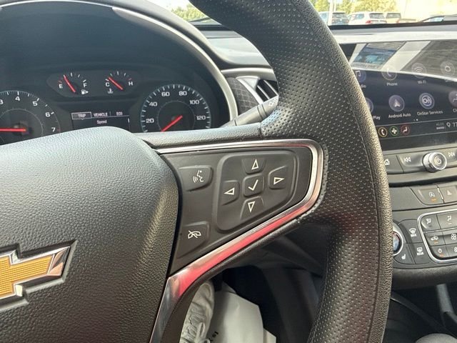 Used 2025 Black Chevrolet LT image 29