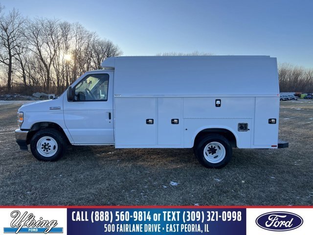 2025 Ford E-Series DRW E-350 Super Duty 138 in WB's photo