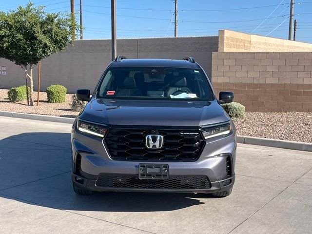 Certified Used 2025 Gray Honda Black Edition image 3
