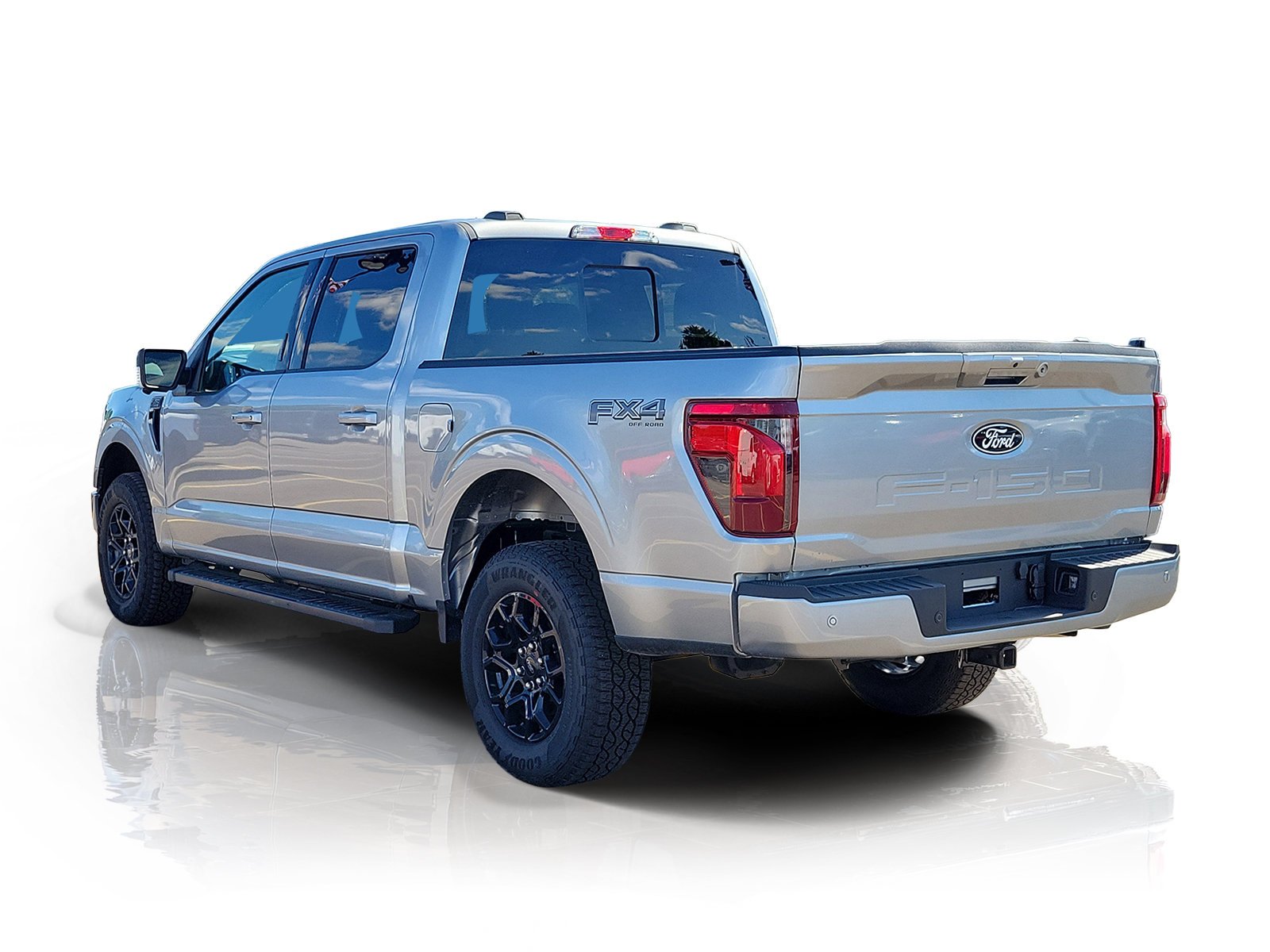 New 2026 Iconic Silver Metallic Ford XLT image 5
