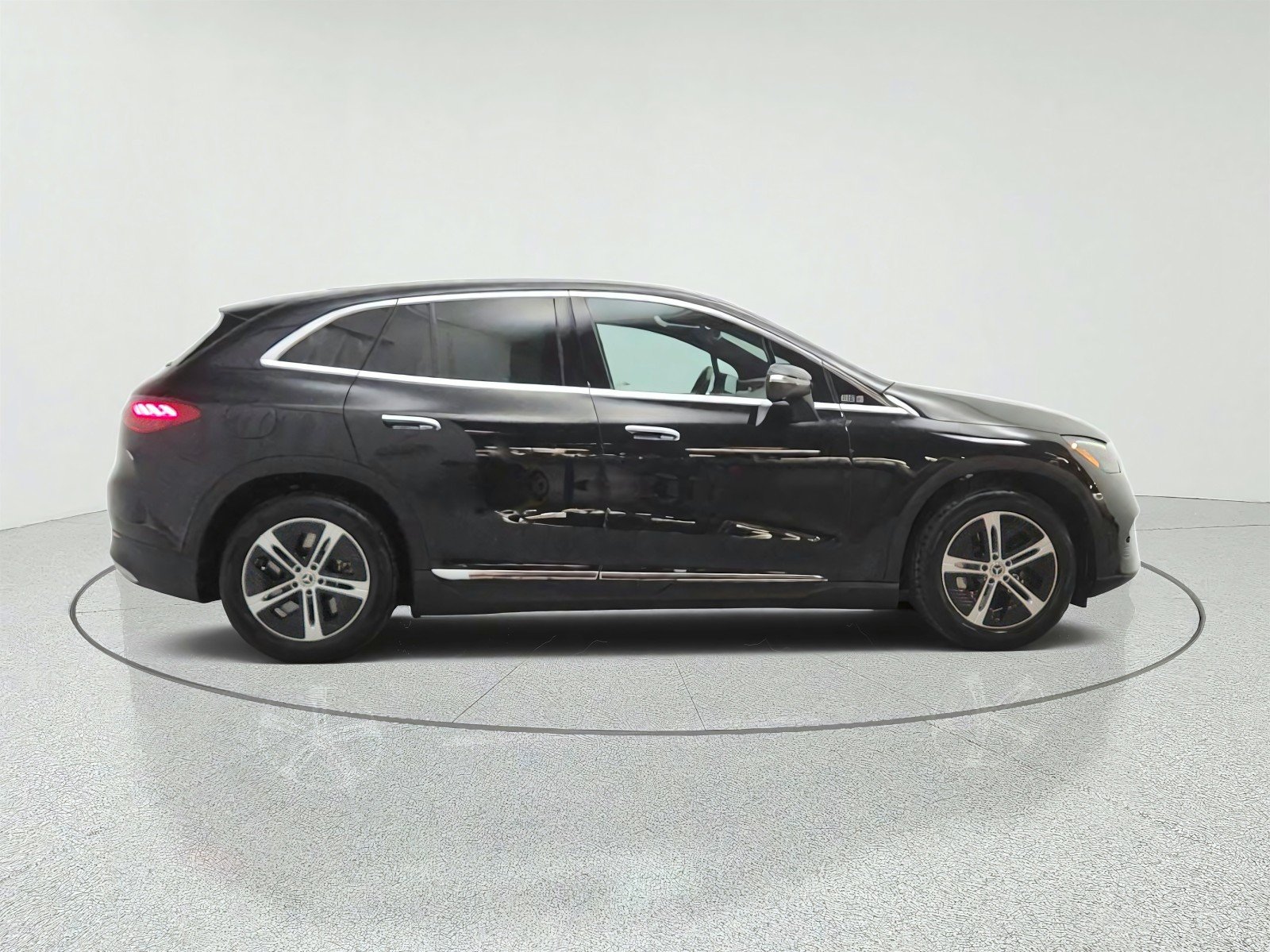 Used 2023 Obsidian Black Metallic Mercedes-Benz EQE 350 4MATIC® SUV image 4